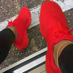 ELEGANT AND WATERPROOF COMFY SNEAKERS