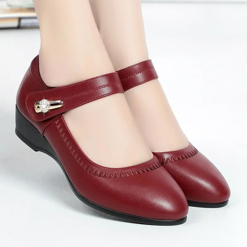 Lydia – Elegant Mid-Heel Comfort Shoes.