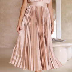 Maria™ | Elegant Pleated Maxi Dress