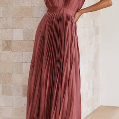 Maria™ | Elegant Pleated Maxi Dress