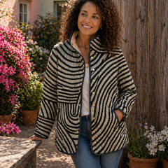 Inaya | Retro Hand-Drawn Circle Design Quilted Jacket