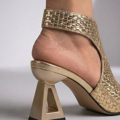 BRAIDED | Elegant Woven Sandals